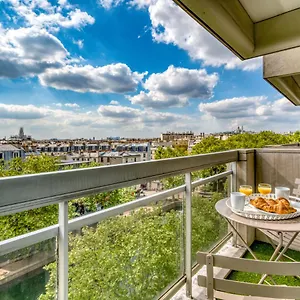 Beautiful Panoramic Terraced In Apartment Paris